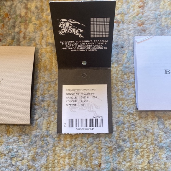 Burberry, Black “London Check” belt, size 80. Unisex. New. - Picture 8 of 13